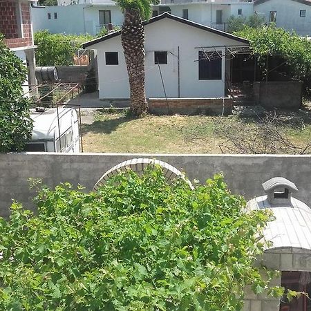 Apartments Avdic Sutomore Exterior photo