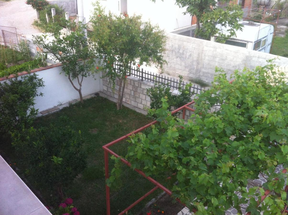 Apartments Avdic Sutomore Exterior photo