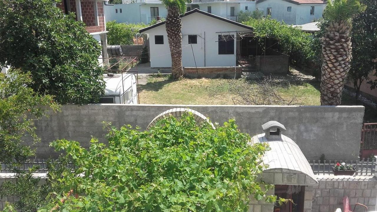 Apartments Avdic Sutomore Exterior photo