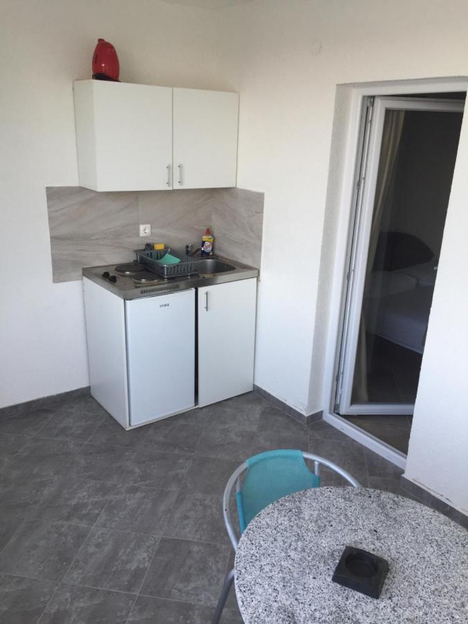Apartments Avdic Sutomore Exterior photo